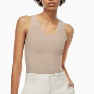 Babaton Sculpt Knit V Neck Tank